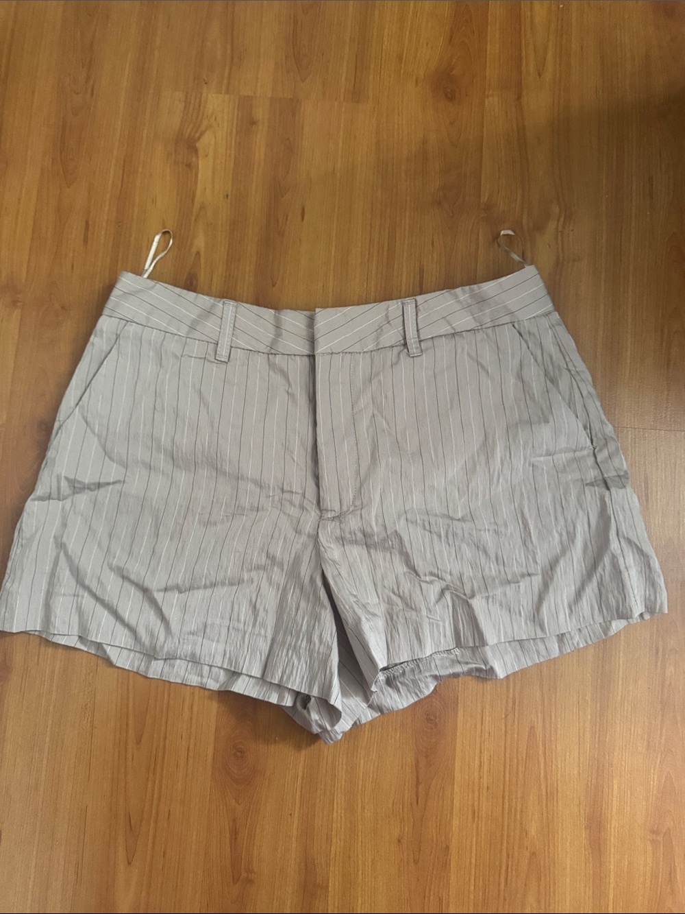 Zara Light Gray Pinstriped Tailored Women's Shorts
